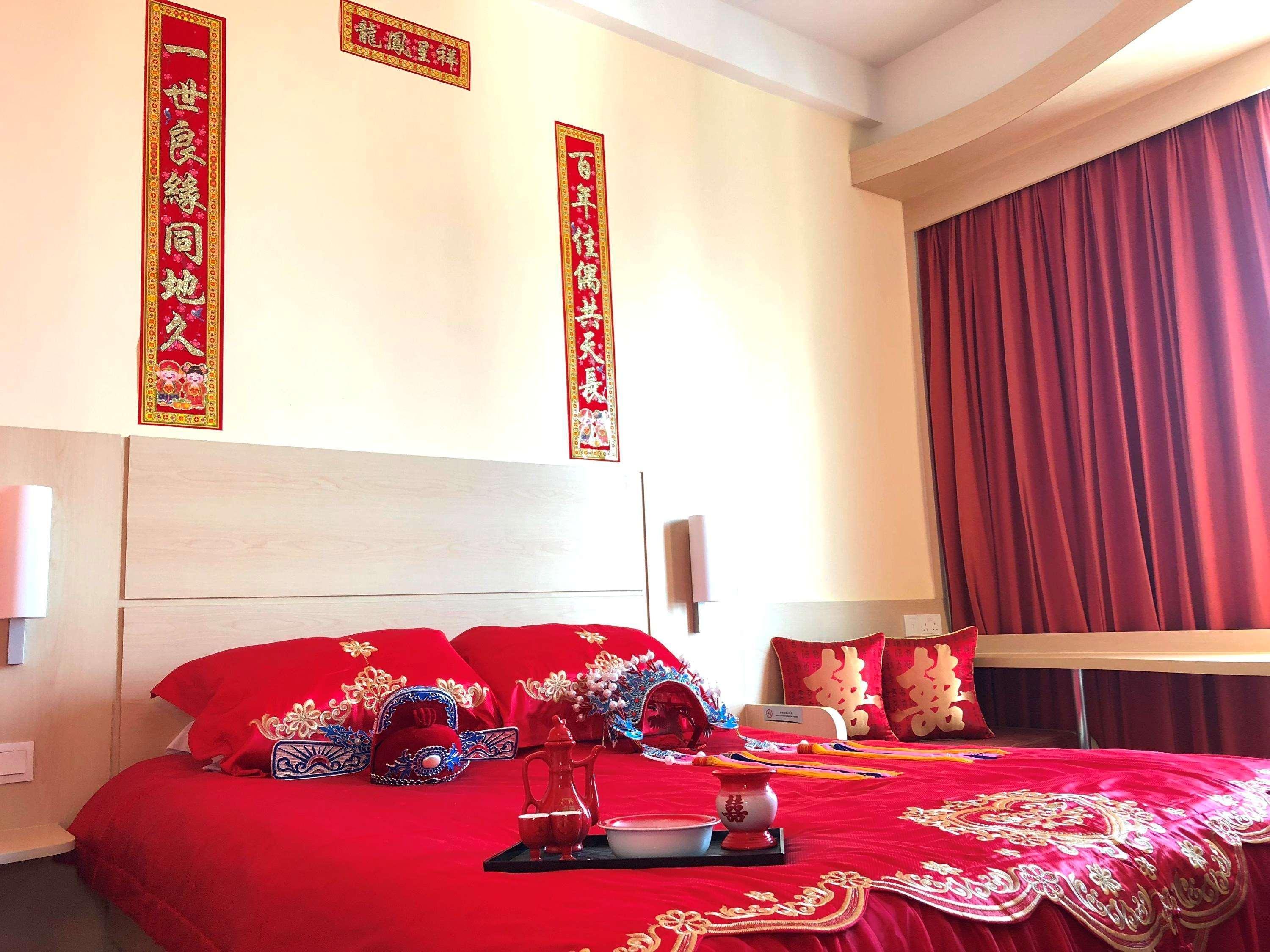 Ibis Hong Kong Central & Sheung Wan Exterior photo