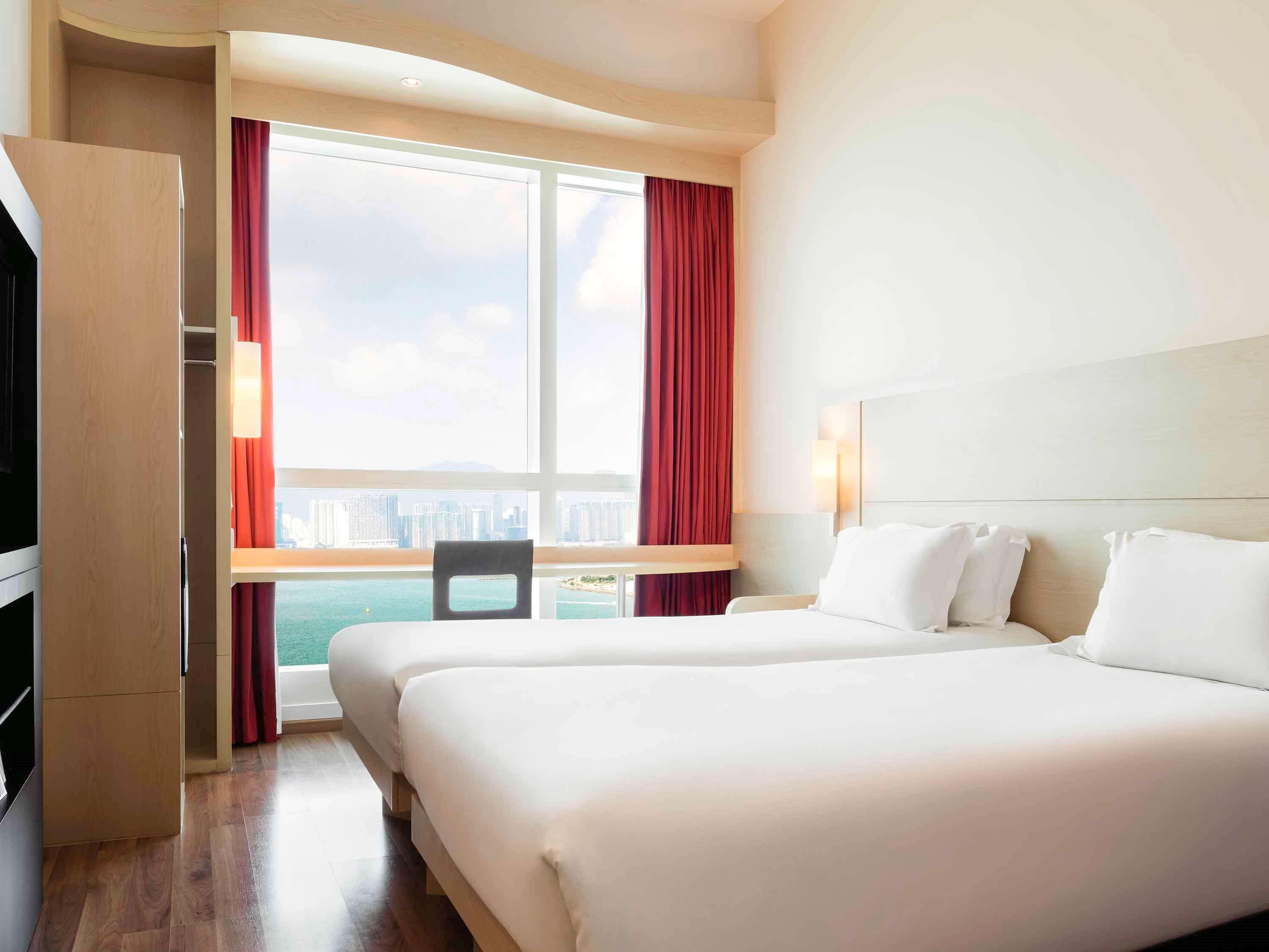 Ibis Hong Kong Central & Sheung Wan Exterior photo