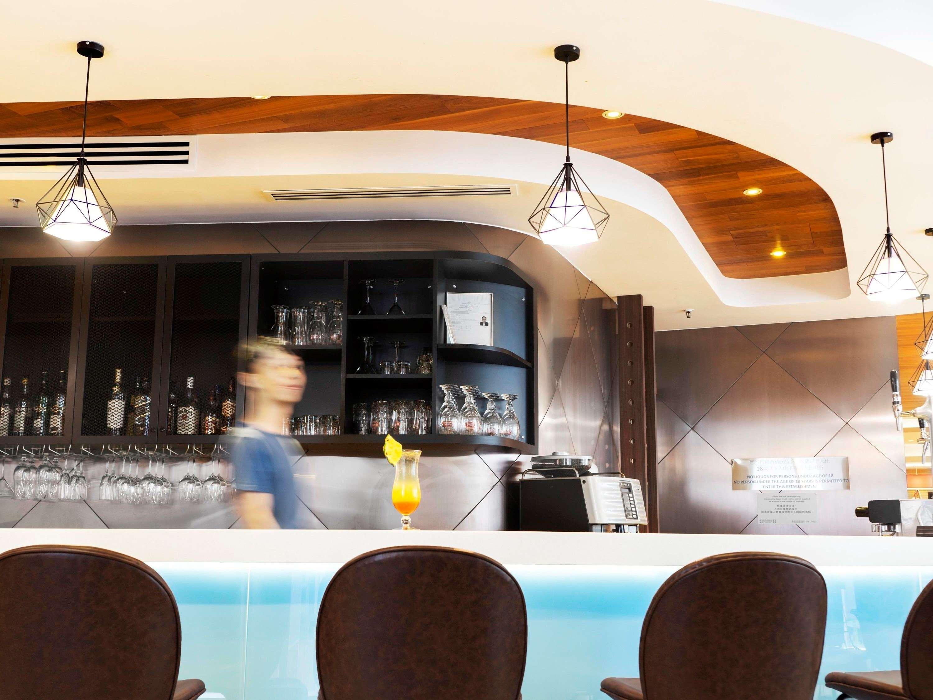 Ibis Hong Kong Central & Sheung Wan Exterior photo